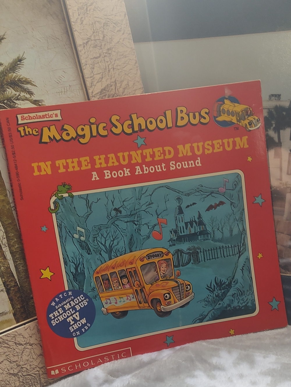 Scholastic The Magic School 🚌 In the Haunted Museum /📚1995